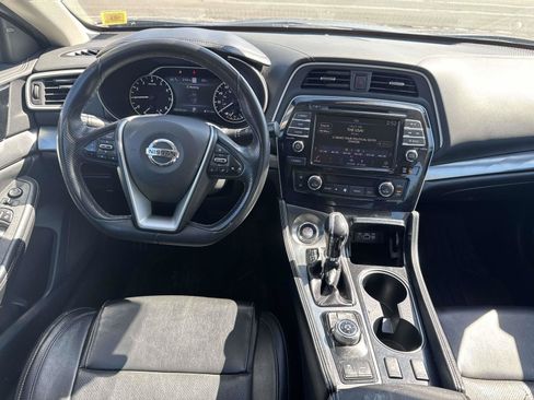 Used 2020 Nissan Maxima 3.5 SV w/ Floor Mat Group FWD image 10