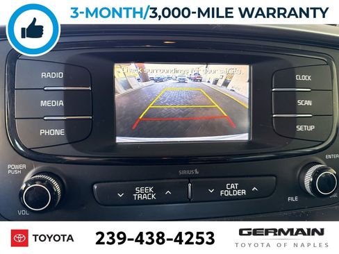 Used 2016 Kia Sorento LX image 13