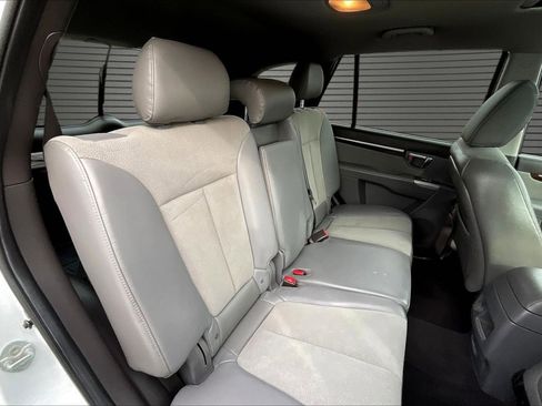 Used 2012 Hyundai Santa Fe SE image 25