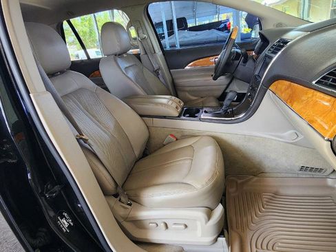 Used 2013 Lincoln MKX FWD w/ Wood Pkg image 20