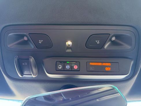 Used 2022 Chevrolet Camaro SS w/ Design Package 1 image 41