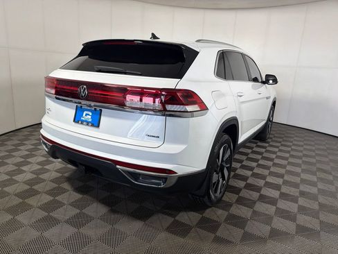 Certified 2024 Volkswagen Atlas Cross Sport SEL AWD/4WD image 7