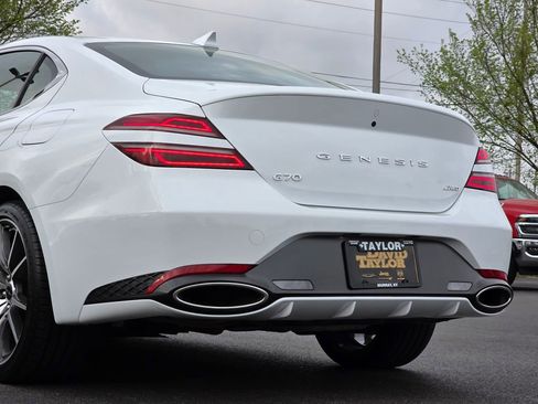 Used 2025 Genesis G70 2.5T AWD/4WD image 7