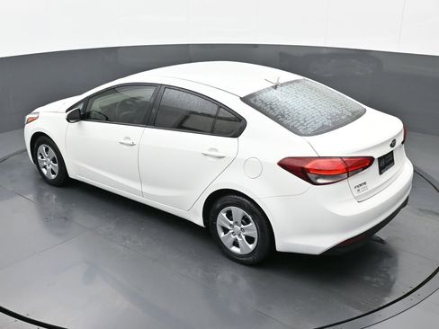 Used 2018 Kia Forte LX w/ LX Rear Camera Package image 34