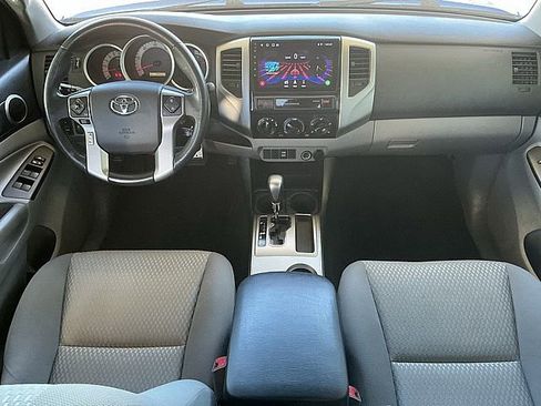 Used 2015 Toyota Tacoma PreRunner image 15