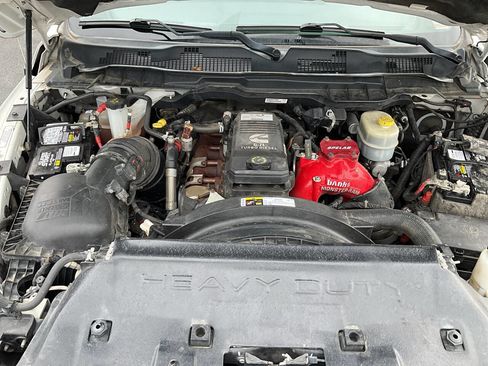 Used 2018 RAM 2500 Tradesman w/ Chrome Appearance Group image 19