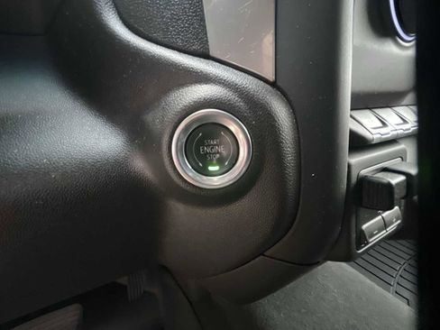 Used 2024 Chevrolet Silverado 2500 Custom w/ Custom Value Package image 15