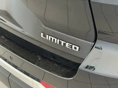 Used 2023 Jeep Grand Cherokee Limited w/ Trailer Tow Prep Group (B) AWD/4WD image 48