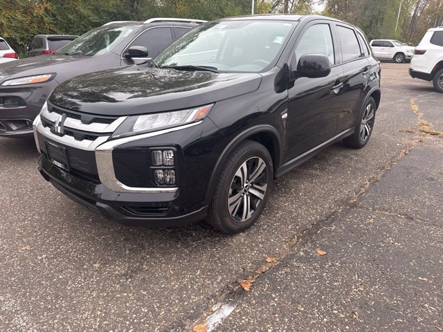 Used 2025 Mitsubishi Outlander Sport ES AWD/4WD image 4