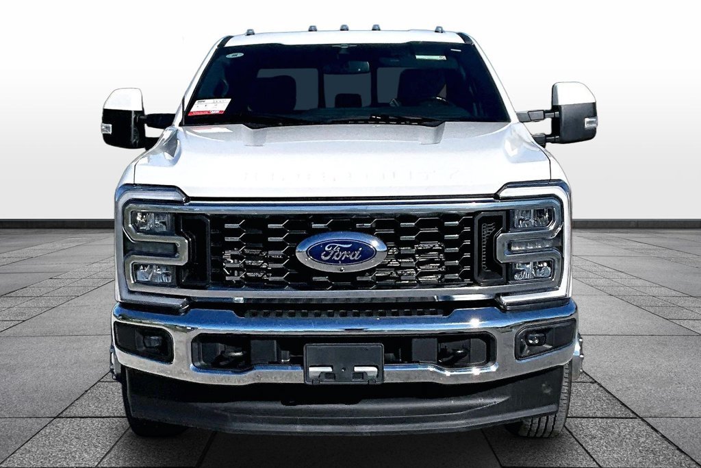 Used 2023 Ford F350 Lariat w/ Camper Package AWD/4WD image 3