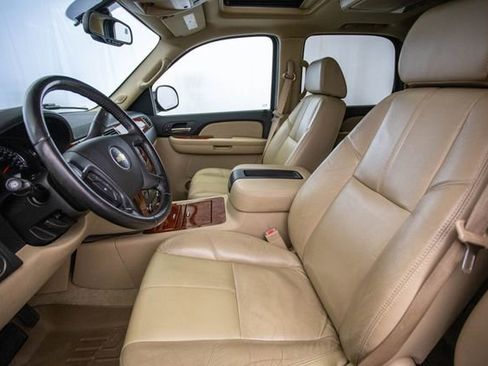 Used 2008 Chevrolet Tahoe LTZ w/ LTZ Preferred Equipment Group image 18