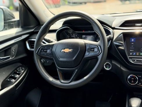 Certified 2023 Chevrolet TrailBlazer LT w/ Convenience Package image 22