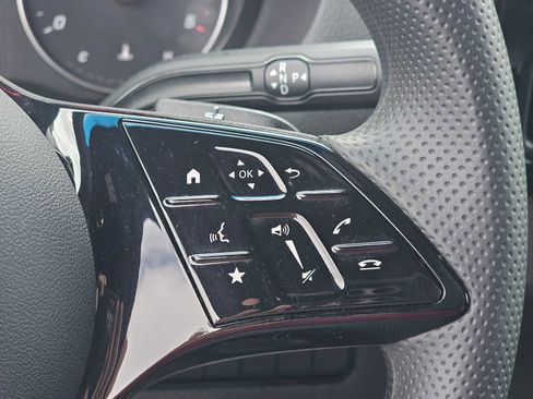 Used 2025 Mercedes-Benz Sprinter 2500 image 25