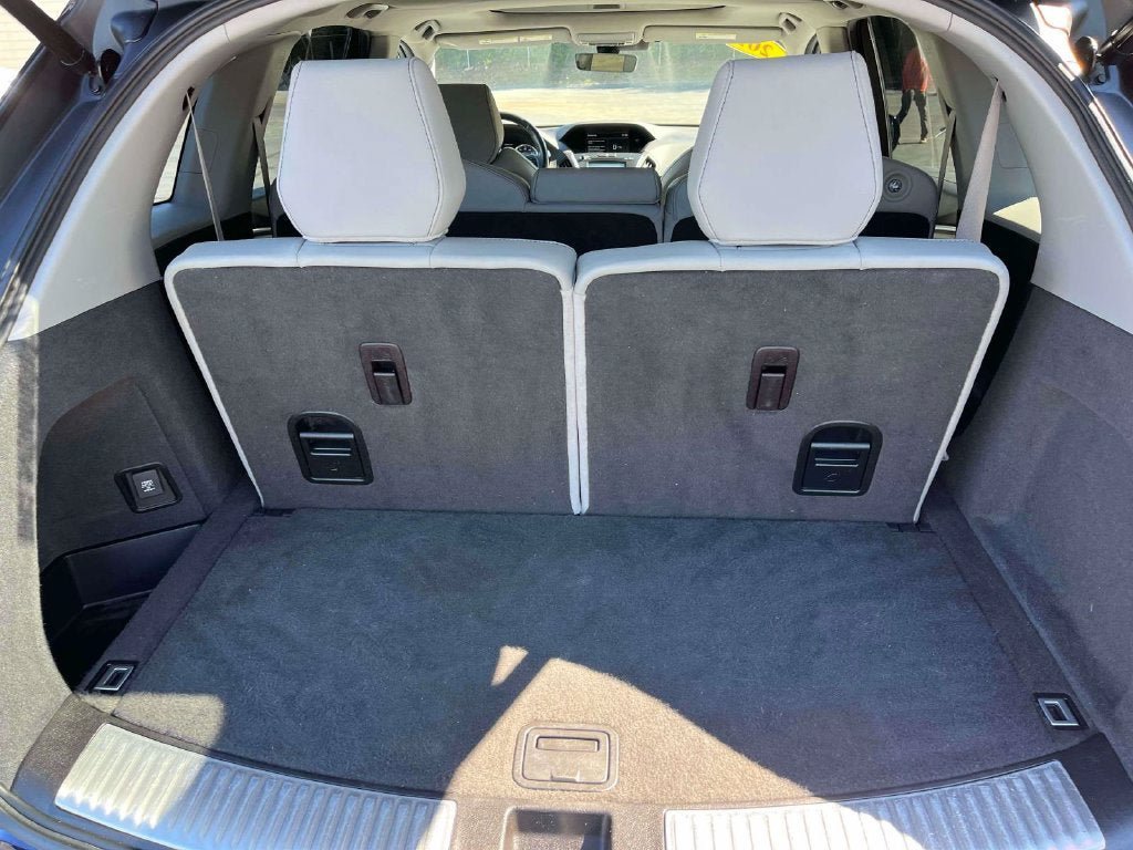 Used 2020 Acura MDX w/ Technology Package AWD/4WD image 17