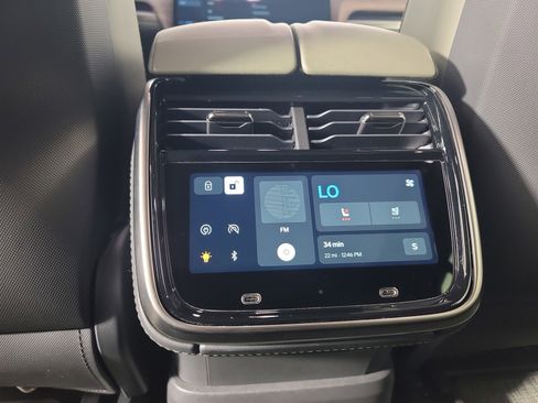 Used 2023 Rivian R1S Adventure image 30