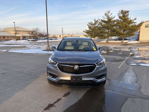 Used 2021 Buick Enclave Premium w/ Sun and Sites Package image 22