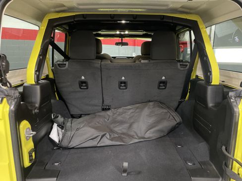 Used 2022 Jeep Wrangler Unlimited Sport AWD/4WD image 34