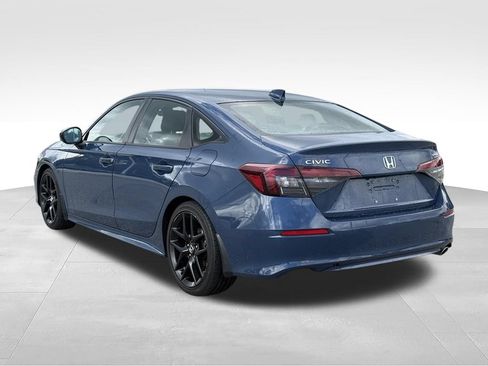 Used 2025 Honda Civic Sport image 3