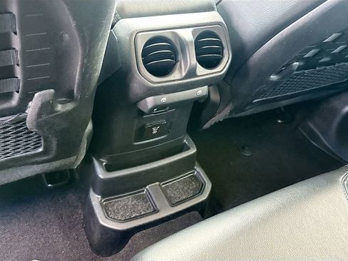 Used 2021 Jeep Wrangler Unlimited Rubicon 4xe image 28