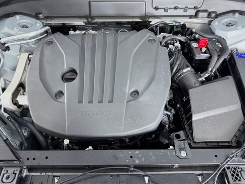 New 2026 Volvo XC60 B5 Ultra w/ Climate Package PRO image 32