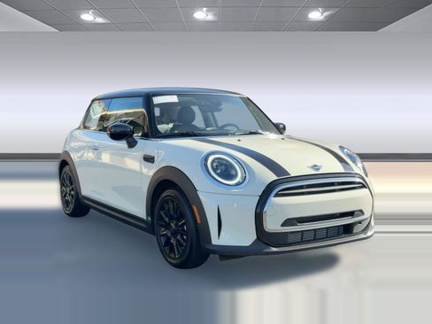 Certified 2023 MINI Cooper 2-Door Hardtop image 6