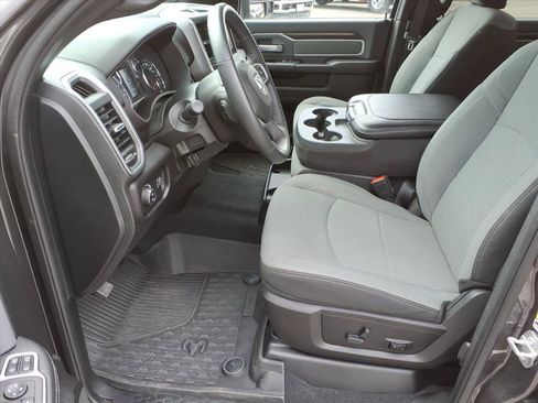 Used 2023 RAM 2500 Big Horn w/ Level 1 Equipment Group AWD/4WD image 6
