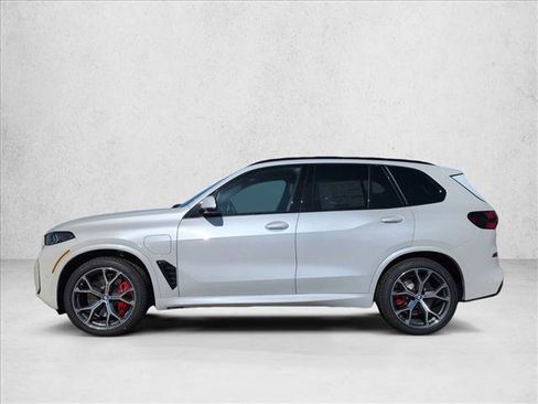 Used 2026 BMW X5 xDrive50e w/ Executive Package AWD/4WD image 5