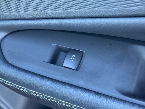 Used 2026 Chevrolet Blazer EV LT FWD image 23
