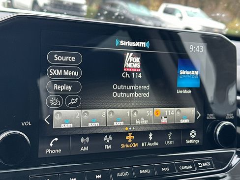 New 2025 Nissan Pathfinder Platinum image 23
