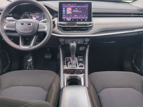 Used 2022 Jeep Compass Sport image 15