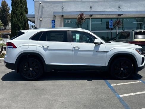 New 2026 Volkswagen Atlas Cross Sport SE AWD/4WD image 4