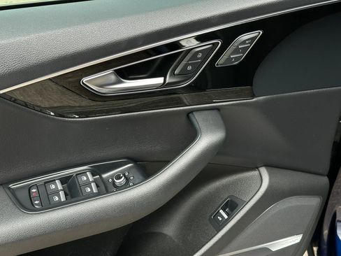 Used 2019 Audi Q7 3.0T Prestige w/ Prestige Package image 11