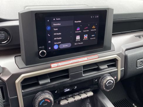 Certified 2025 Toyota Tacoma SR5 image 29