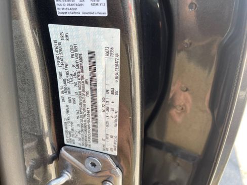 Used 2017 Ford Escape SE FWD image 31