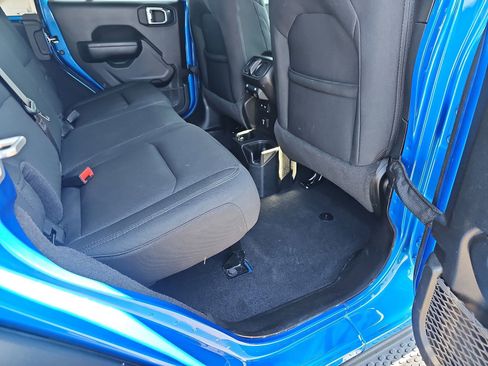 Used 2021 Jeep Wrangler Unlimited Sport w/ Sun And Sound Package AWD/4WD image 12