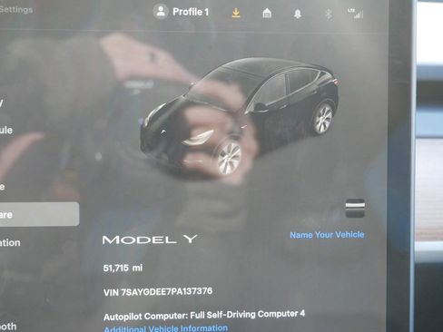 Used 2023 Tesla Model Y Long Range image 28