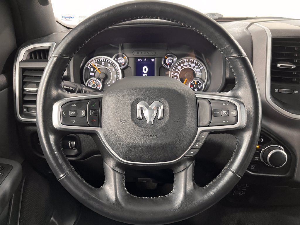 Used 2022 RAM 1500 Big Horn AWD/4WD image 18