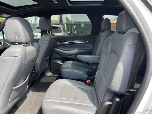 Used 2023 Buick Enclave Essence w/ Experience Buick Package AWD/4WD image 15
