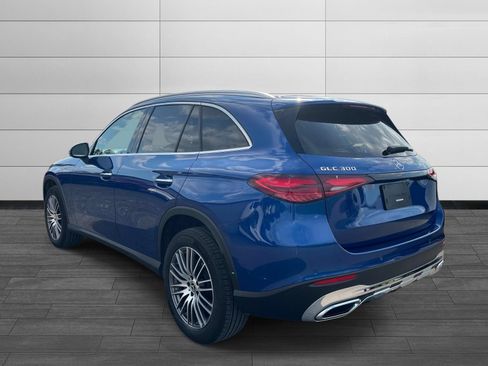 Certified 2025 Mercedes-Benz GLC 300 image 5