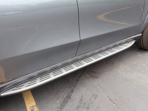 New 2025 Mercedes-Benz GLS 580 4MATIC image 13