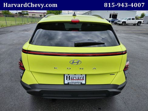 Used 2025 Hyundai Kona SEL image 5