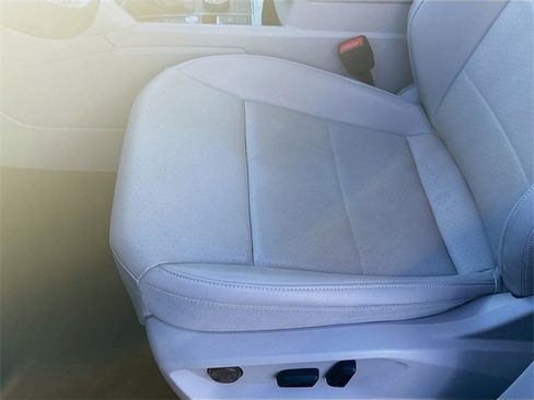 Used 2023 Volkswagen Atlas SE image 17