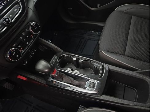 Used 2022 Chevrolet TrailBlazer RS w/ Technology Package FWD image 20