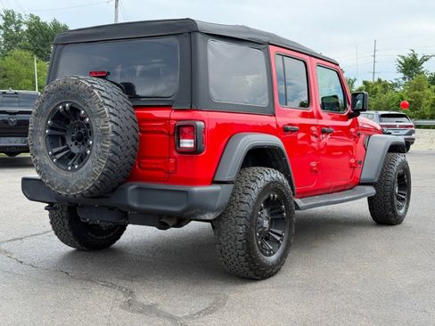 Used 2022 Jeep Wrangler Unlimited Sport AWD/4WD image 8