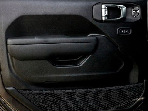 New 2025 Jeep Gladiator Mojave w/ Safety Group image 7