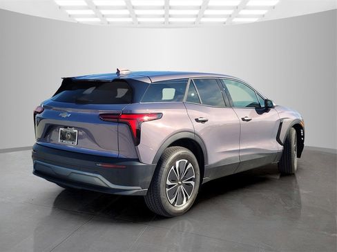 Used 2025 Chevrolet Blazer EV LT image 4