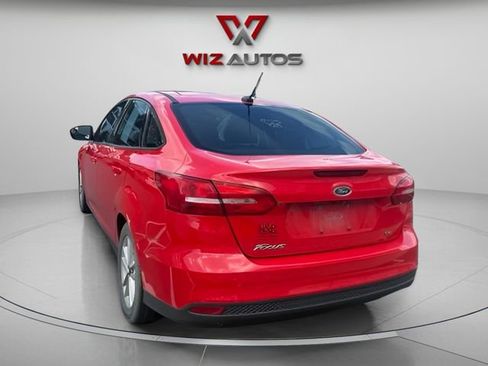 Used 2015 Ford Focus SE FWD image 3