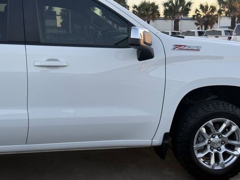 Used 2022 Chevrolet Silverado 1500 LT image 8