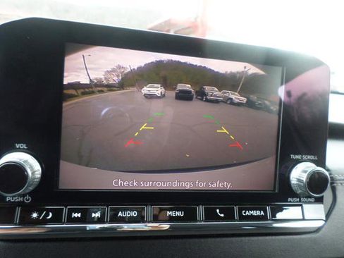 Used 2022 Mitsubishi Outlander ES image 10