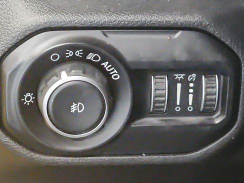 Used 2019 Jeep Wrangler Unlimited Sport S image 25